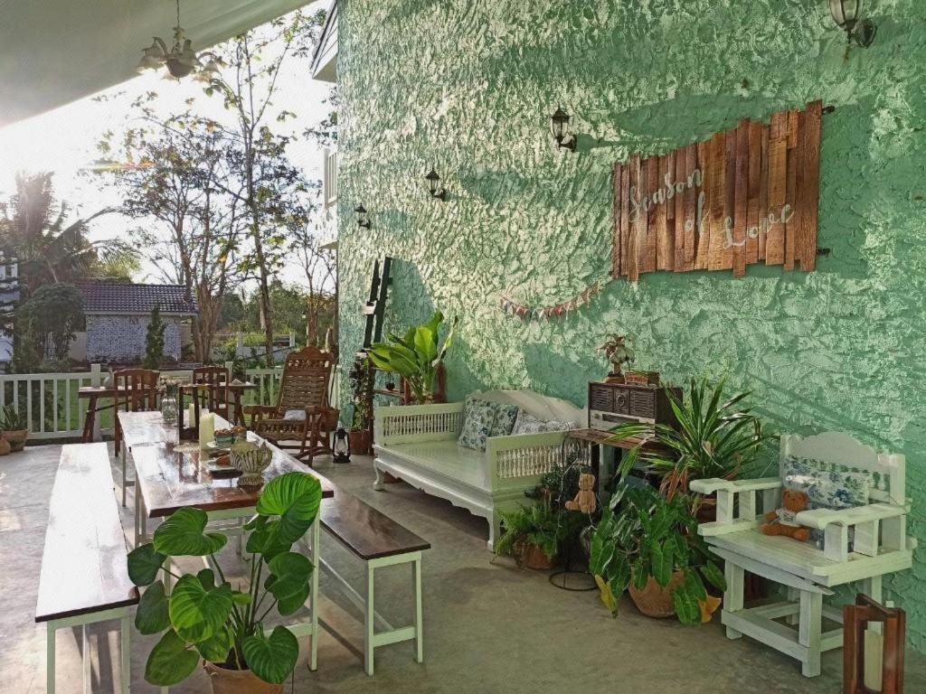 Charisma Resort Suan Phueng Dış mekan fotoğraf