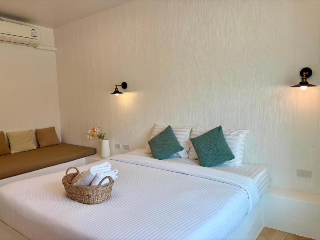 Charisma Resort Suan Phueng Dış mekan fotoğraf